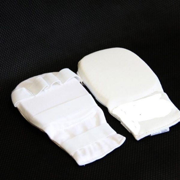 Накладки на руки тканевые для карате, цвет белый размер  M
