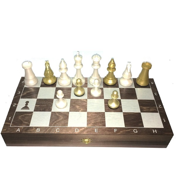 Шахматы гроссмейстерские пластиковые с  коричневой - цвет венге, деревянной доской 400х400мм